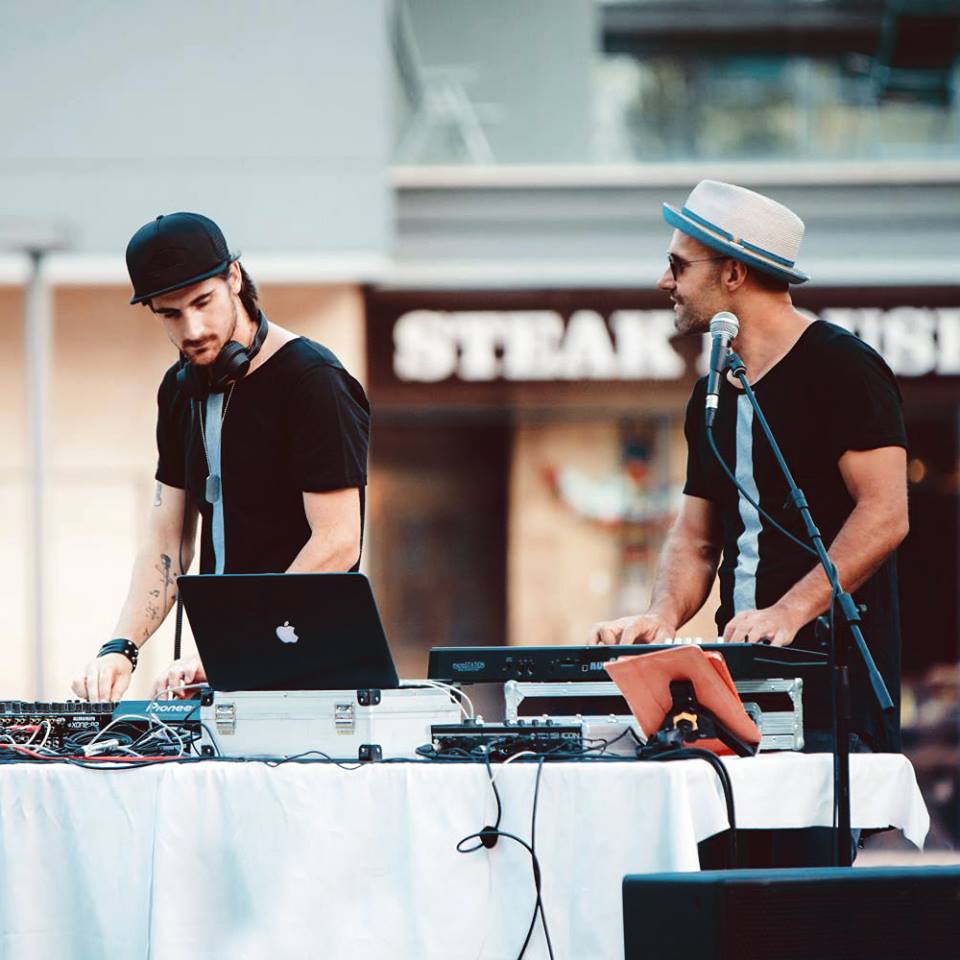 Deep house live with JazzyFunk